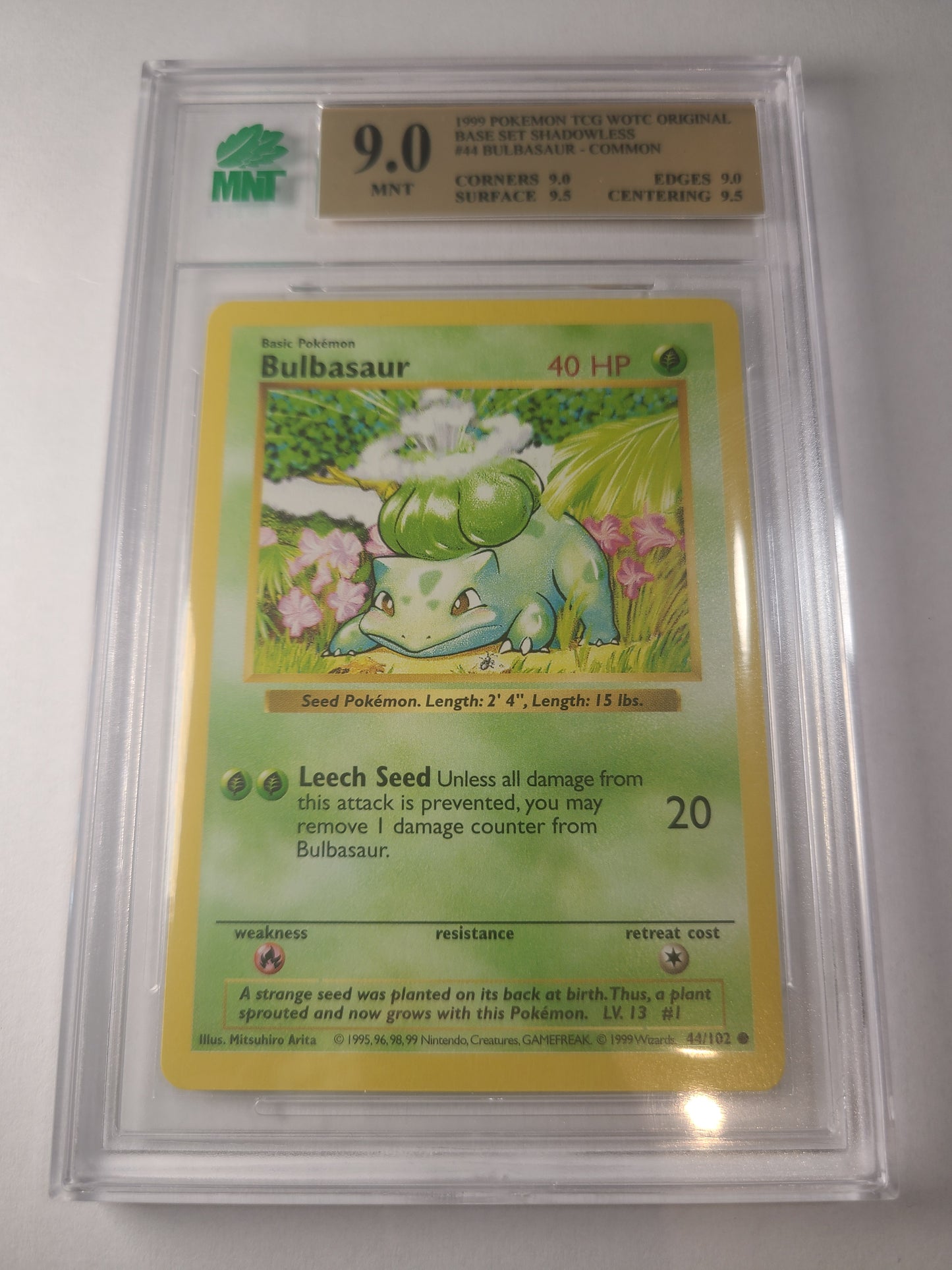 Bulbasaur Shadowless Base Set MNT Graded 9